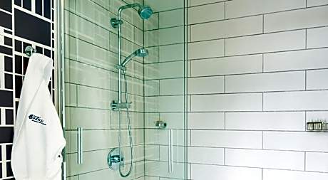 Standard Queen Room with Two Queen Beds