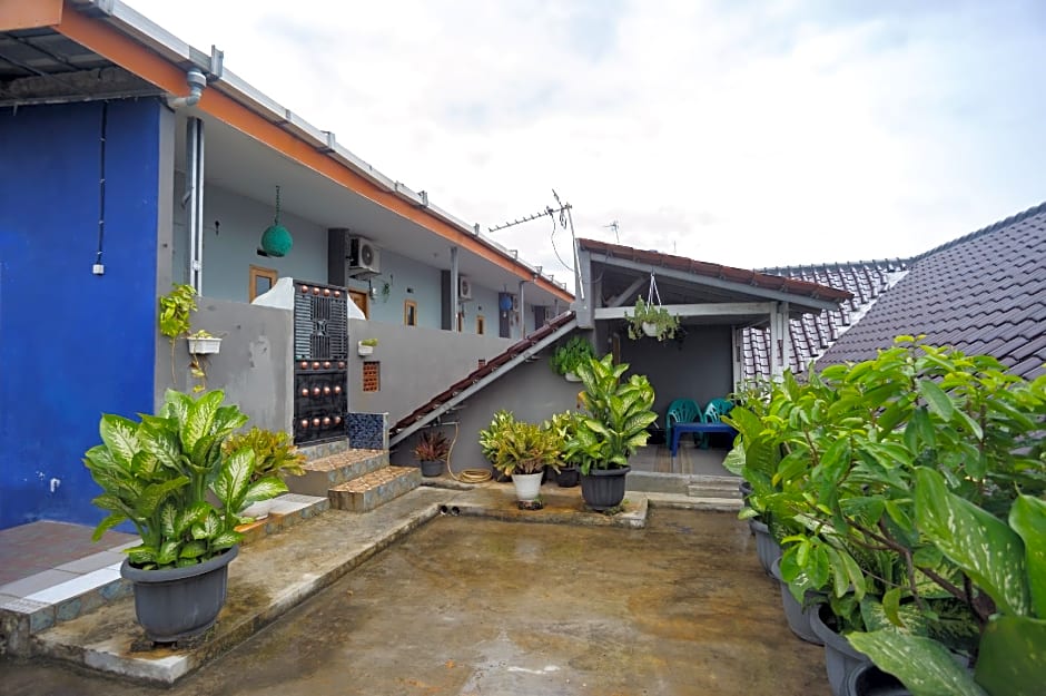RedDoorz Syariah near RS Advent Bandar Lampung