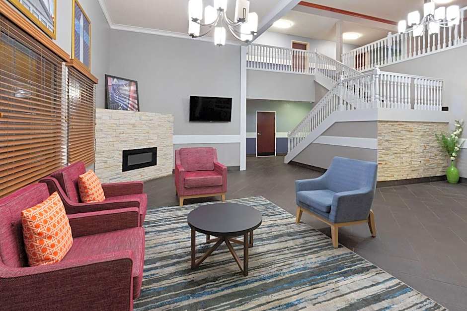 AmericInn by Wyndham Grinnell