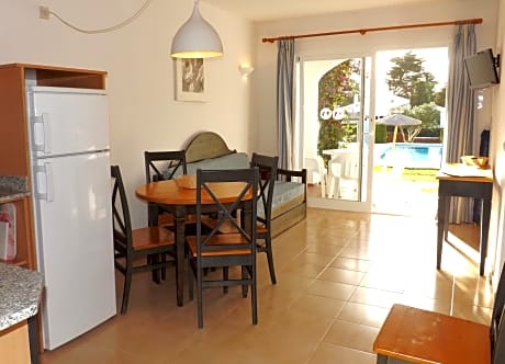 APARTMENT 2 BEDROOMS