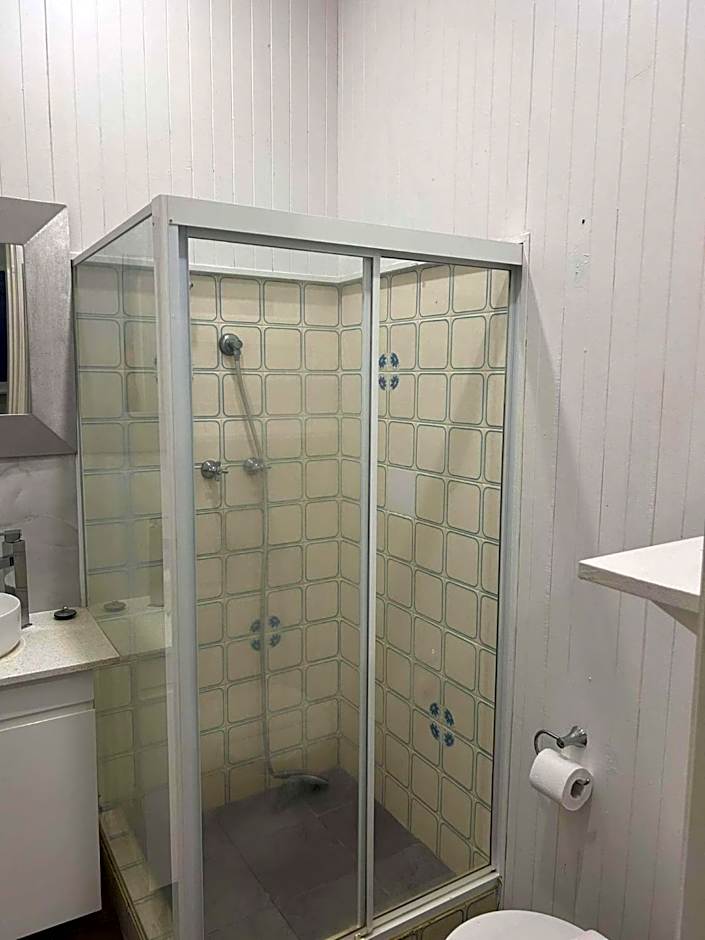 Manly Waves Studios & Apartments