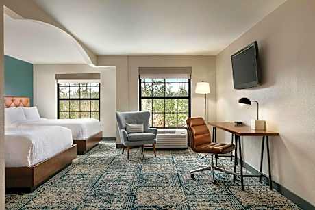 Queen Room with Two Queen Beds and Bathtub - Mobility Access/Hearing Accessible