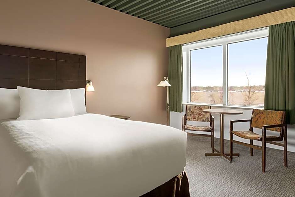 Travelodge by Wyndham Baie Comeau