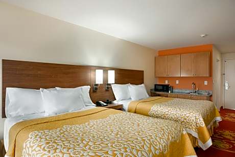 Studio Suite with Two Queen Beds and Kitchenette - Non-Smoking