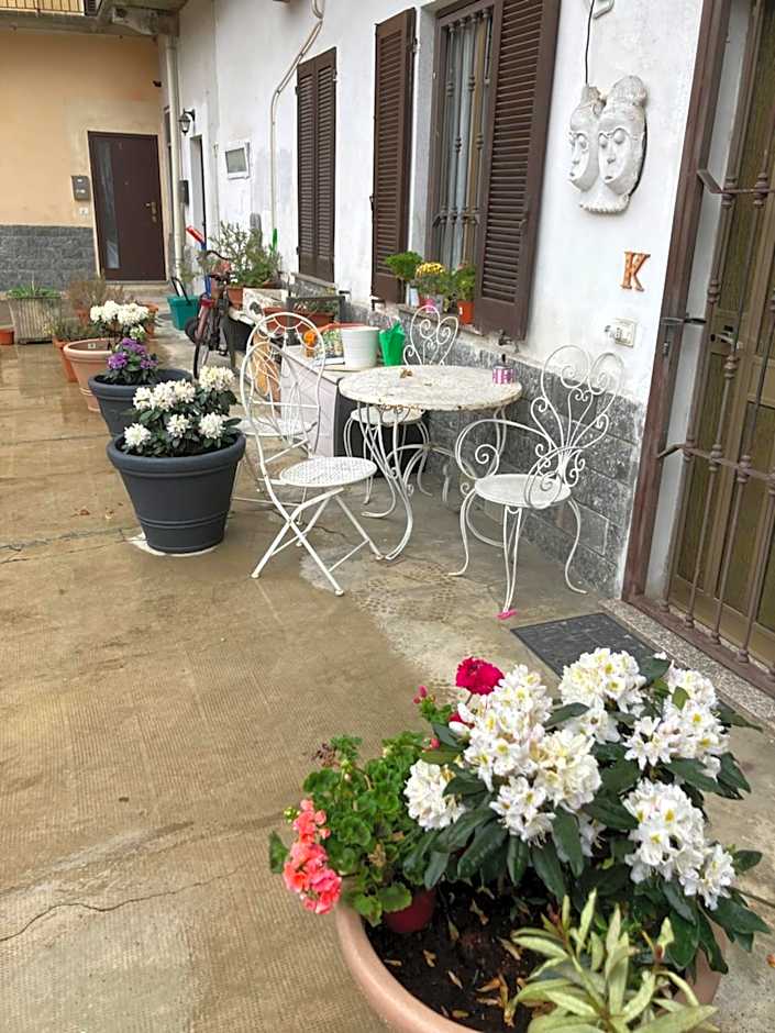 Room Saronno + B&B