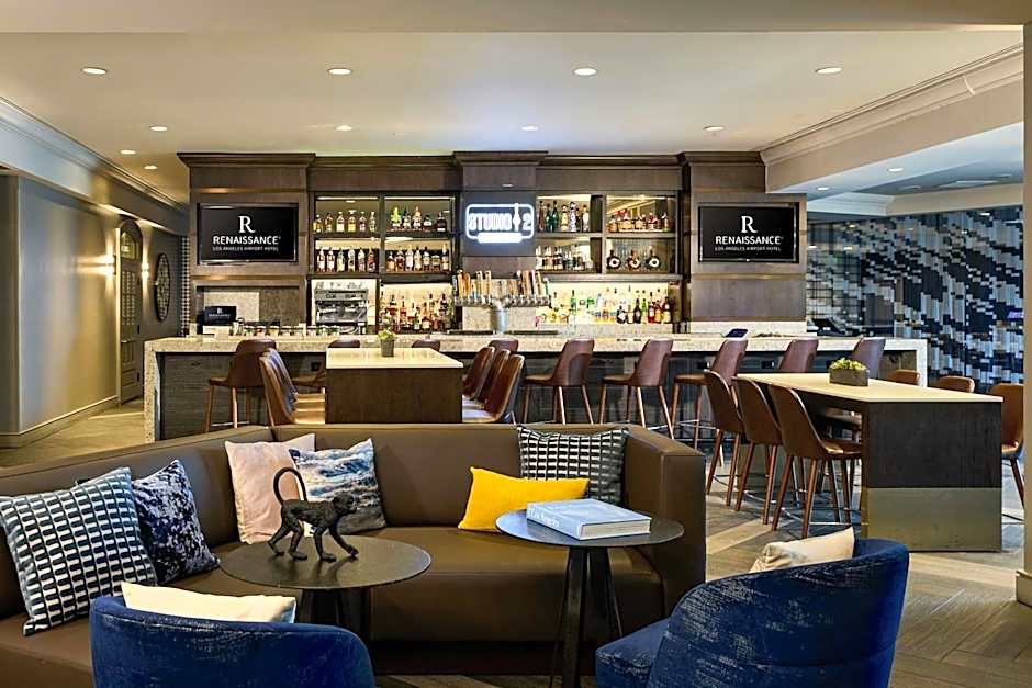 Renaissance Los Angeles Airport Hotel