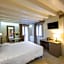 Leone Hotel