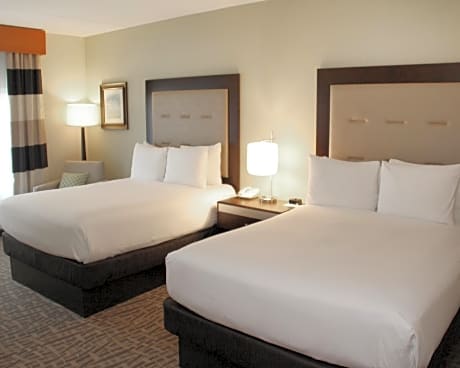 2 QN Beds, Mobility/Hearing Access One-Bedroom Suite, Roll-In Shower, No Smoking 2 Queen Beds