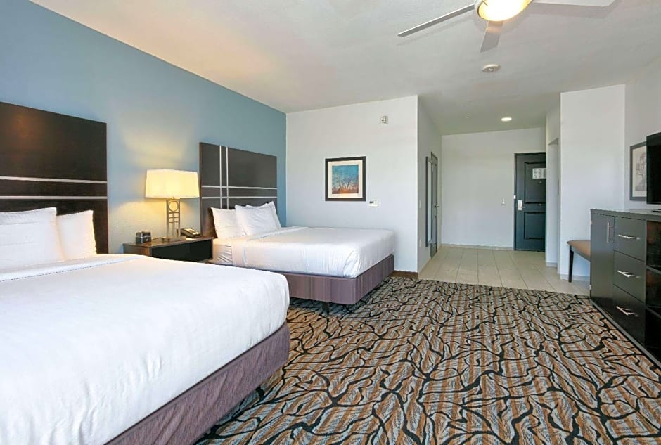 La Quinta Inn & Suites by Wyndham Lubbock Southwest