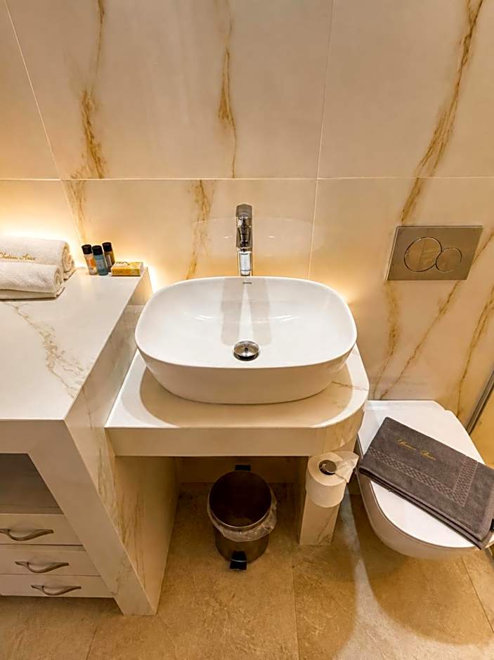 Chateau Anax Luxury suites
