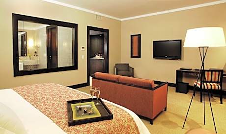 King Room with Pool View