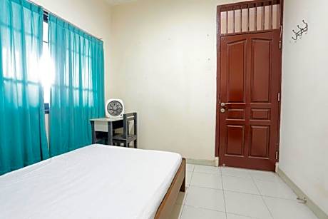 Small Single Room