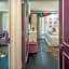Staypineapple, An Artful Hotel, Midtown