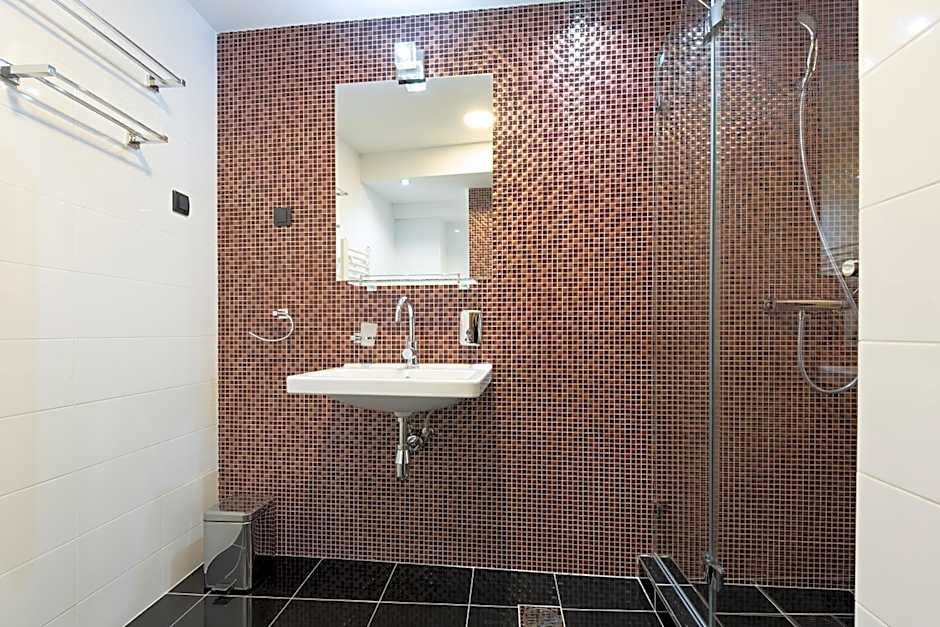 Hotel Sterling Garni