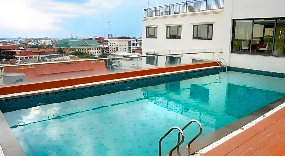 Aaron Riverview Hotel