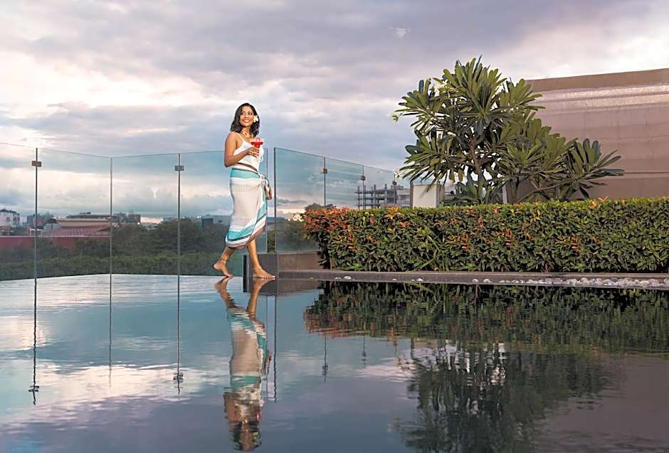 The Den Bengaluru, Lxr Hotels & Resorts