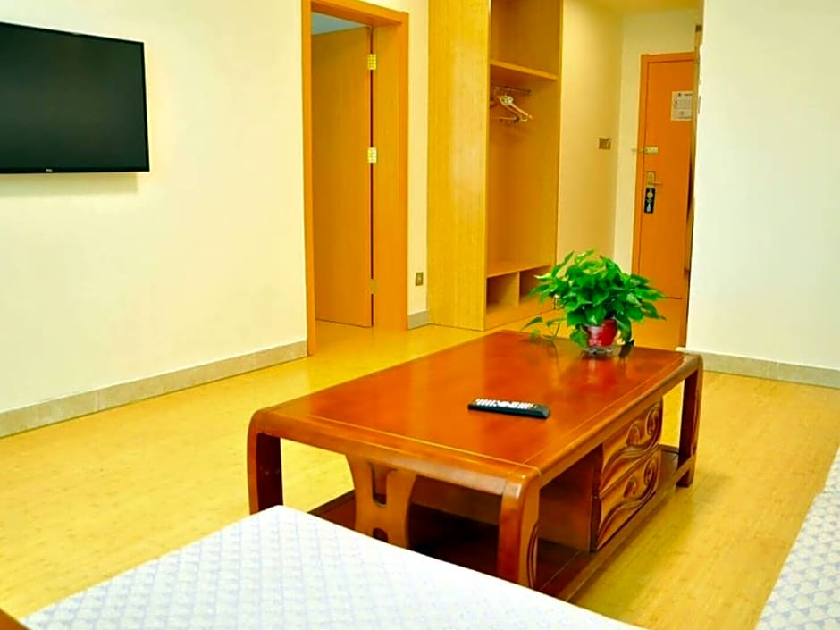 GreenTree Inn Liaocheng Donge Culture Street Express Hotel