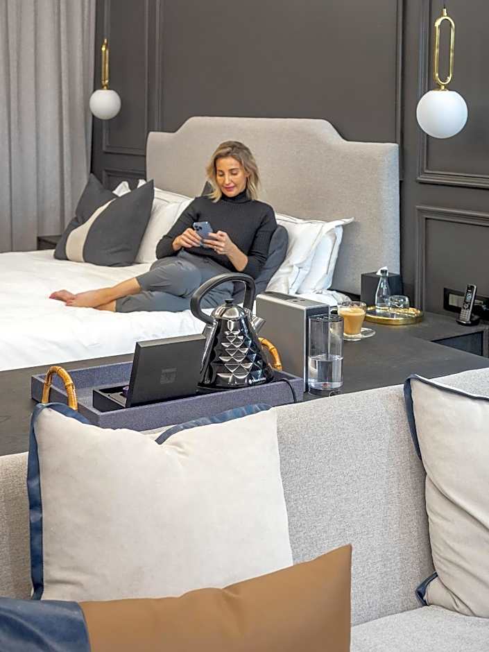 Seven Villa Hotel & Spa