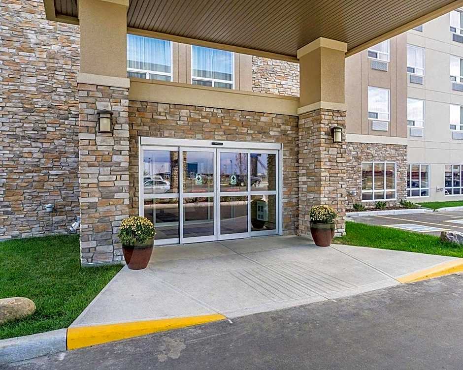 Comfort Inn & Suites Edmonton International Airport