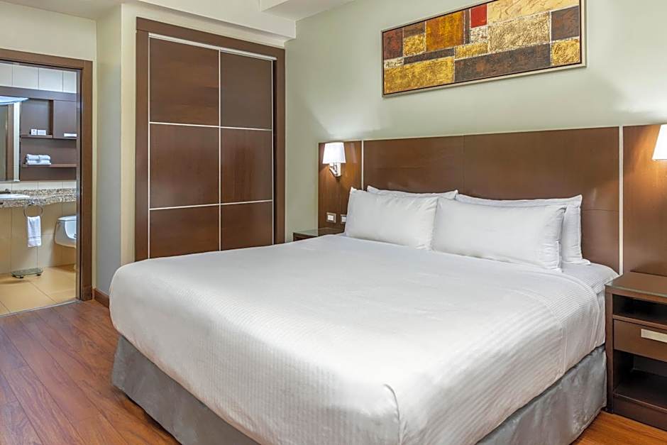 Marriott Executive Apartments Panama City, Finisterre