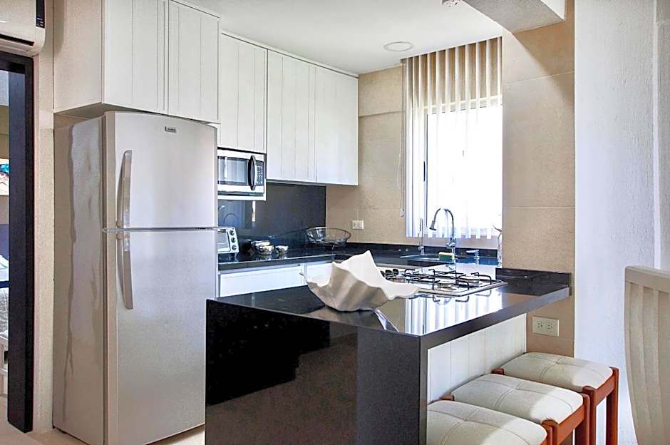 Marina Suites by Andiani Travel