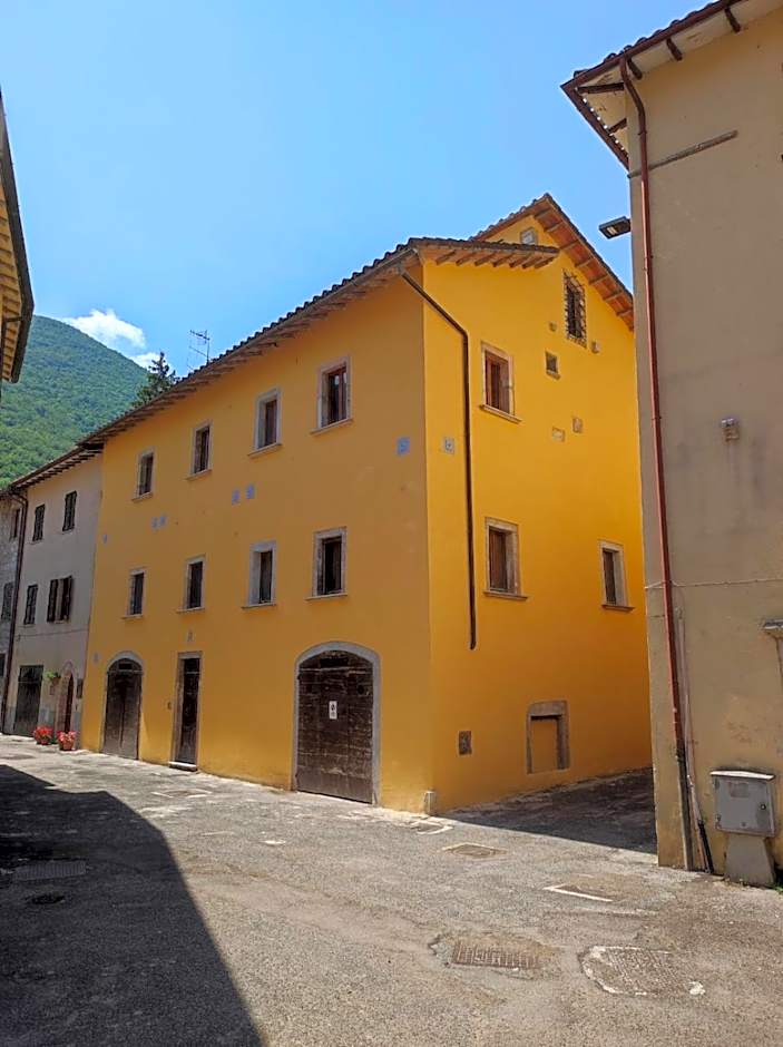 Residence il giardino sul fiume Nera