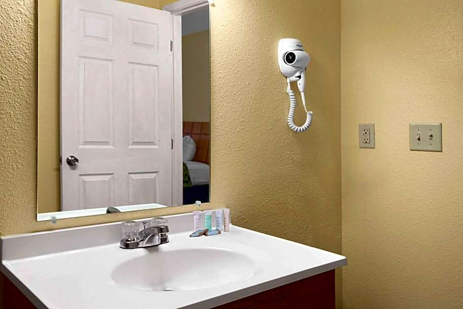 Travelodge by Wyndham Clovis