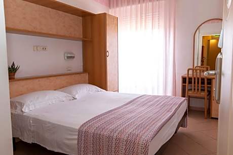 Economy Quadruple Room