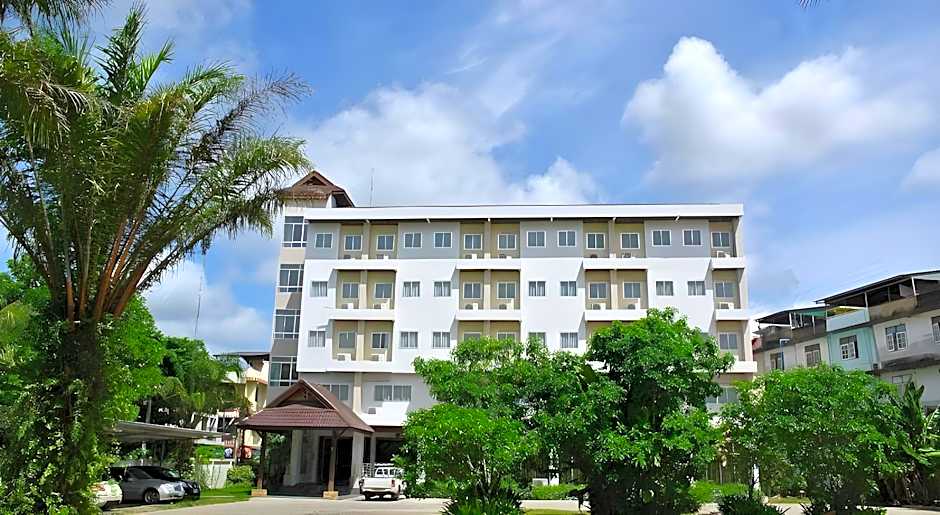 Nana Buri Hotel