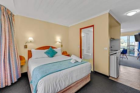 Private Balcony Suite (Ground Floor)