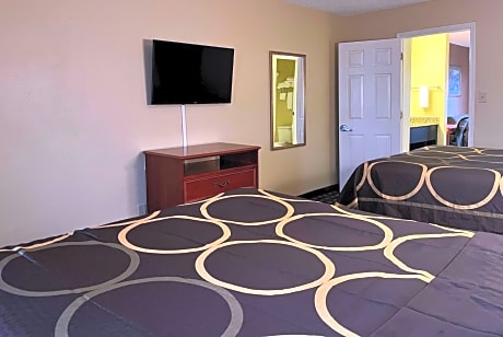 2 Queen Beds One Bedroom Suite Non-Smoking