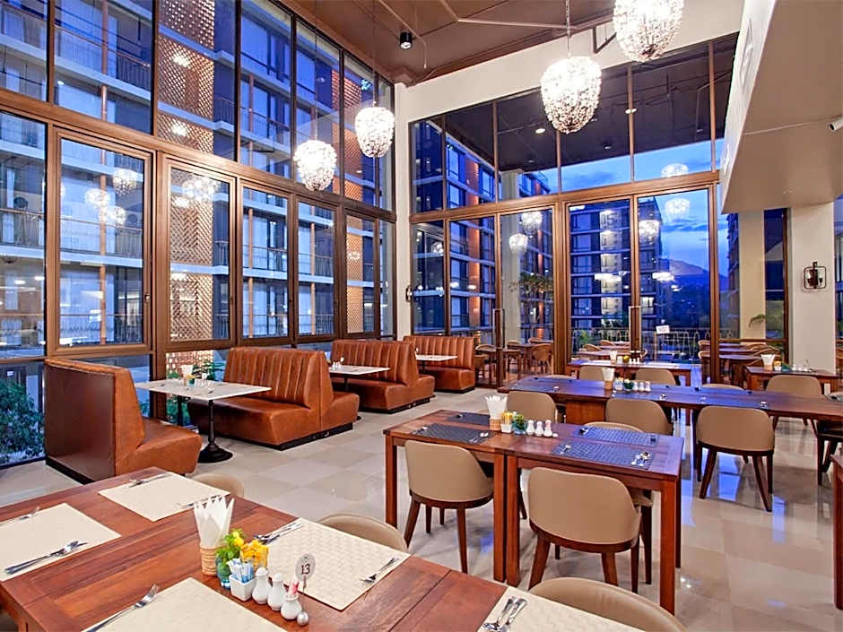 Balcony Courtyard Sriracha Hotel & Serviced Apartments