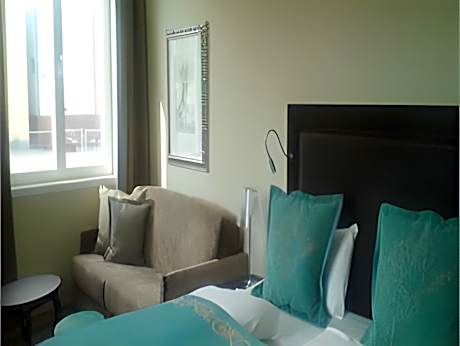 1 Single Bed No Smoking