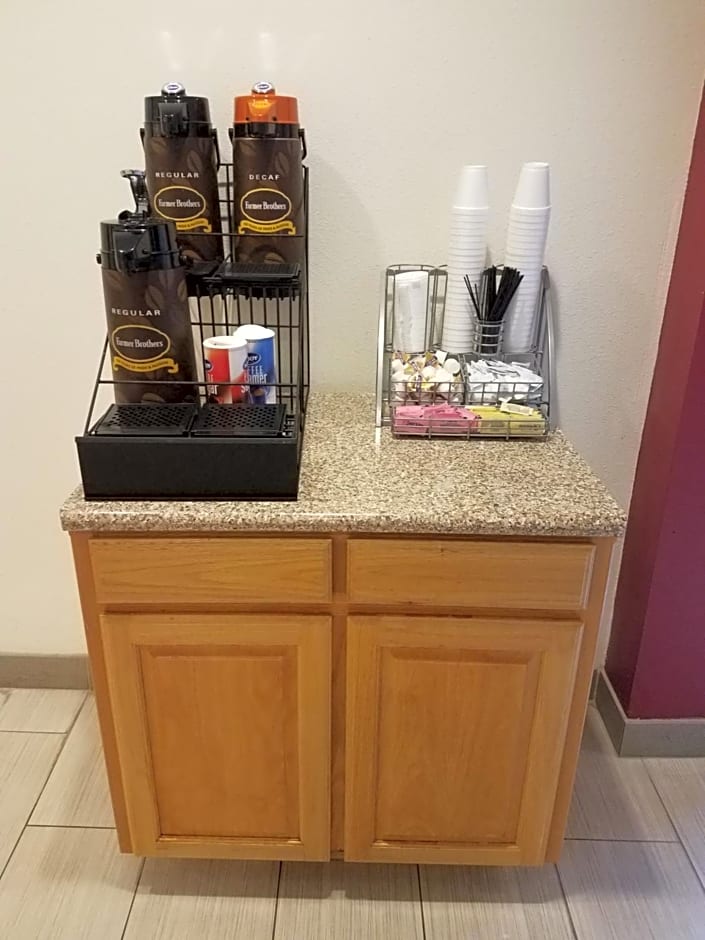 Super 8 by Wyndham Garland/Rowlett/East Dallas Area