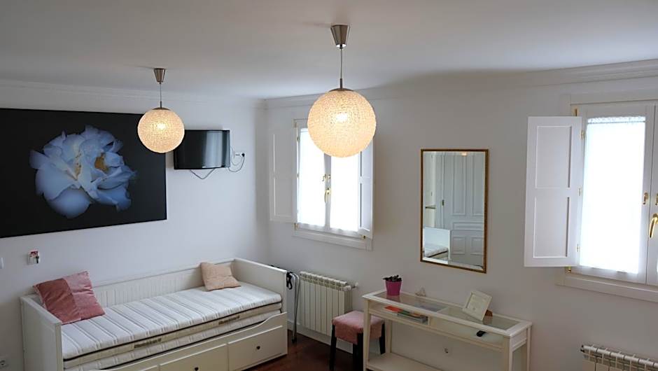 HOTEL LA CASA DE LAS CAMELIAS