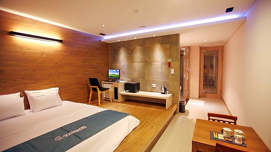 Yeongju Hotel