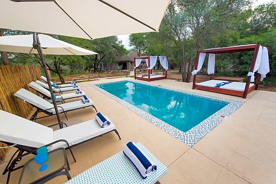 Bushbaby River Lodge