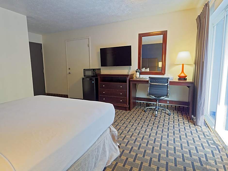 SilverStone Inn North Spokane
