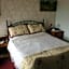 Laurel Lodge