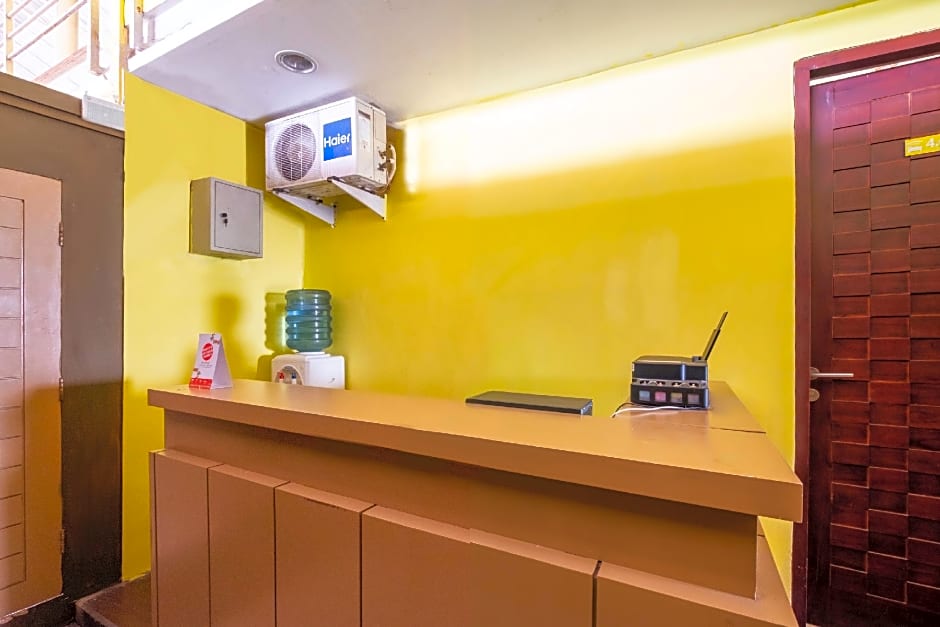 Capital O 1973 Guest House Toserba Selamat Syariah Pelabuhan Ratu