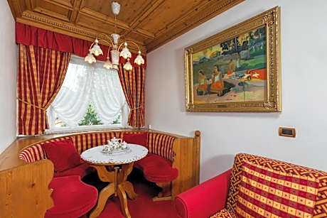 Deluxe Double Room with Spa Bath