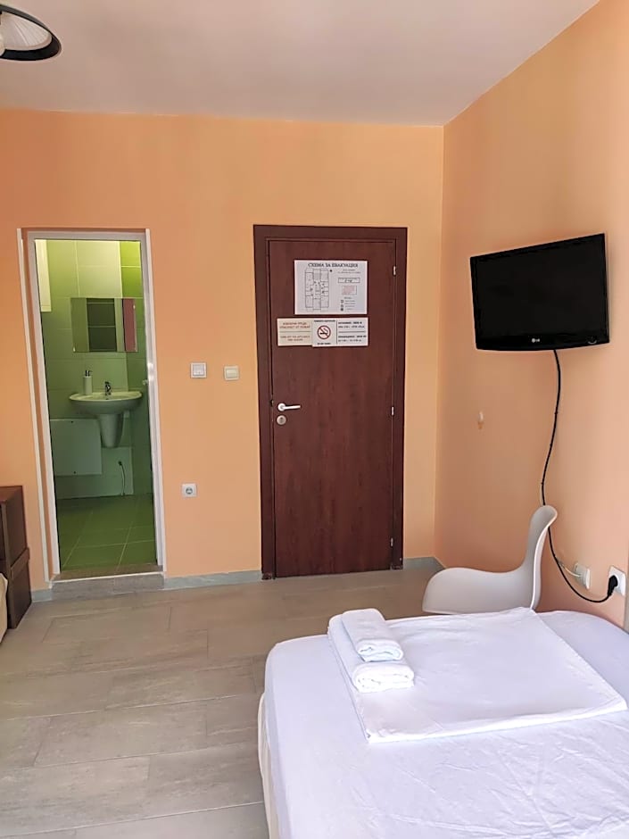 PLEVEN Rooms