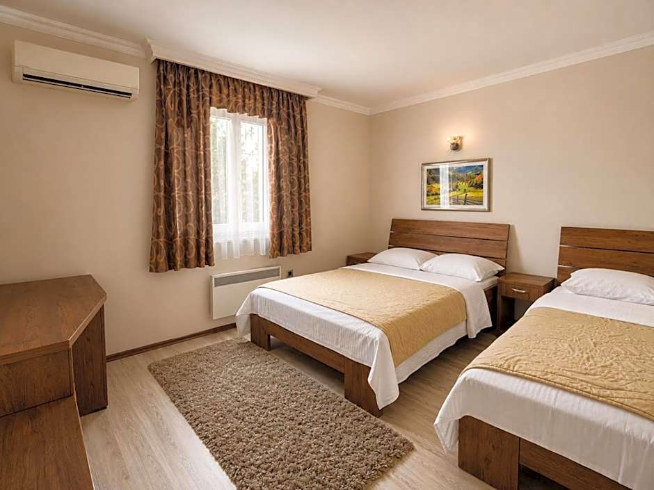 Semberski Salaš Intergaj Hotel