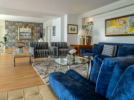 Royal Suite