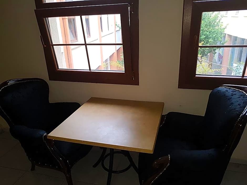 Tarihi Manisa Akhisar Oteli