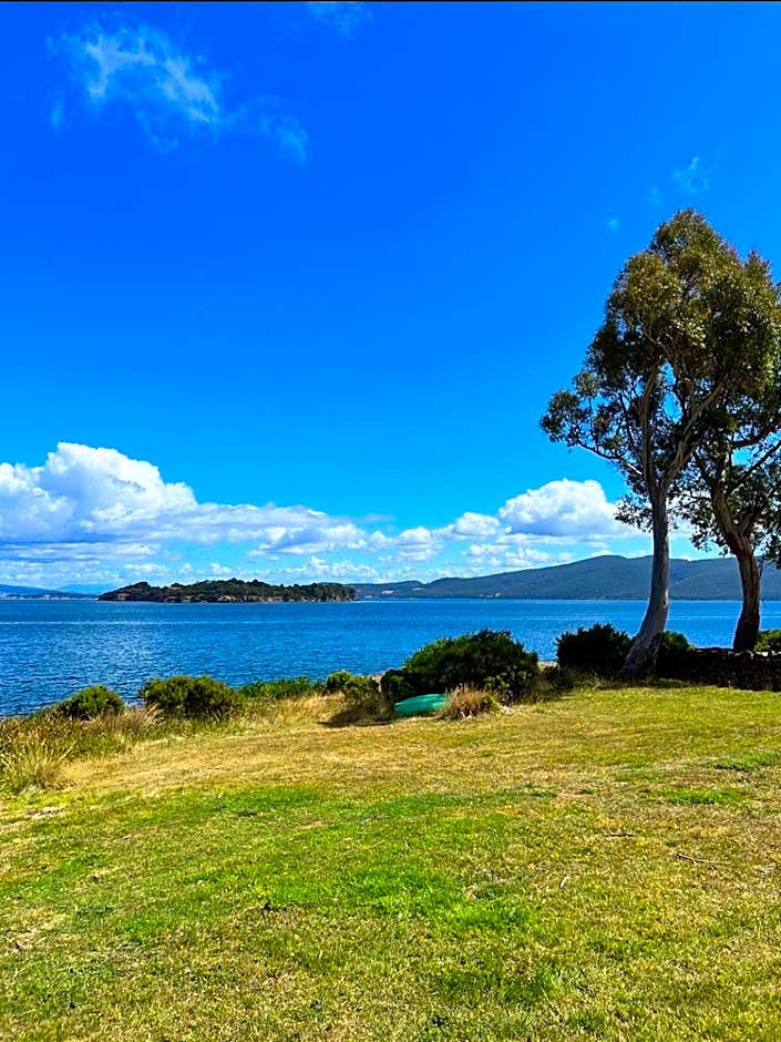 Bruny Island Escapes and Hotel Bruny