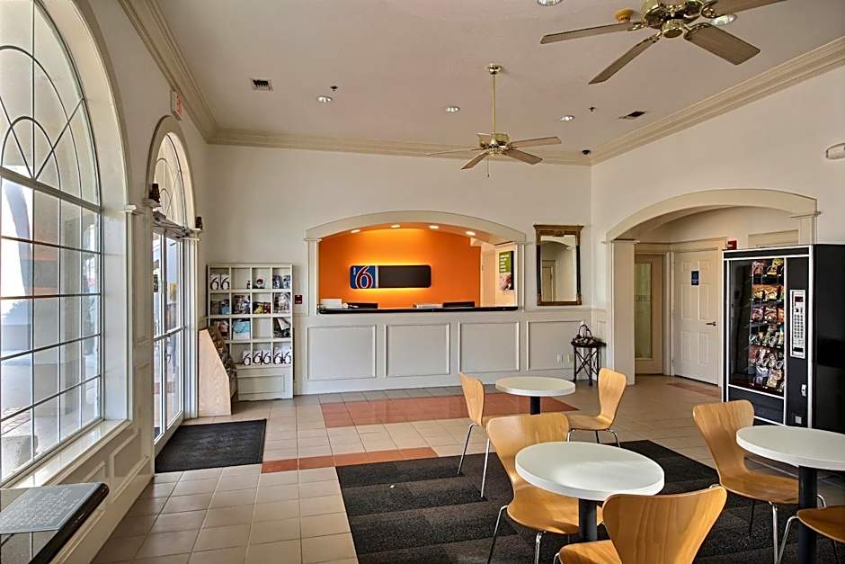 Motel 6-Edinburg, TX