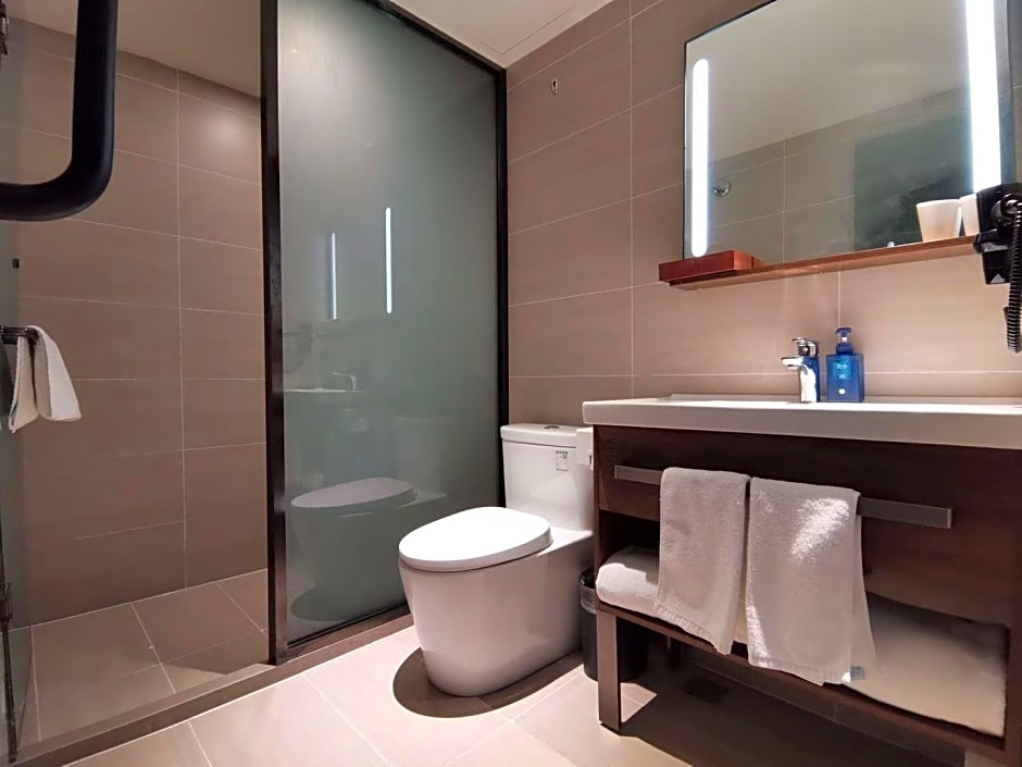 Hanting Hotel Yulin Development Zone Wanda Plaza