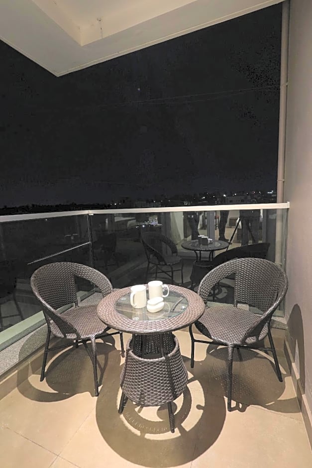 Blisss Hotel, Kolhapur 