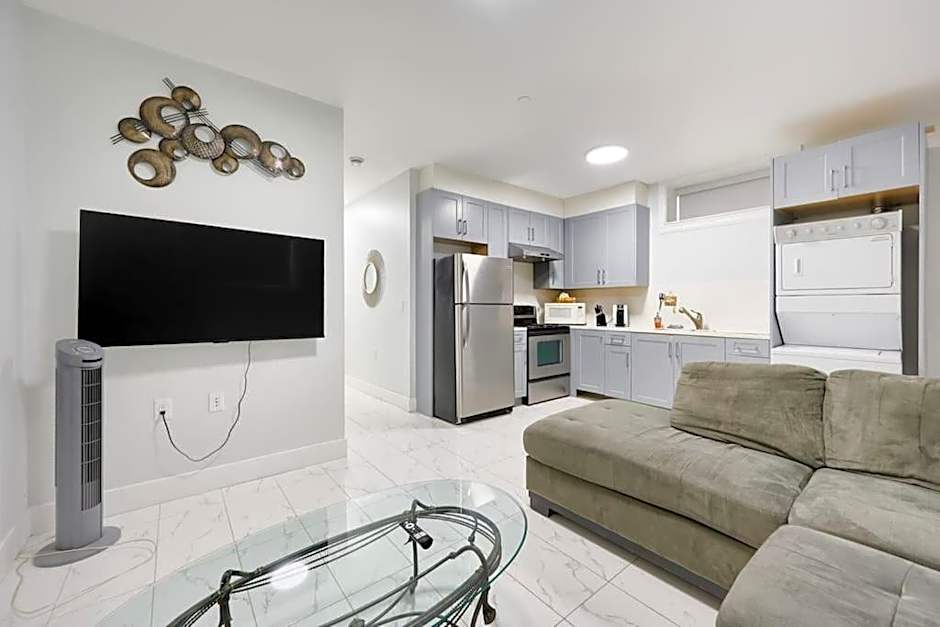 Basement Suite In Vancouver